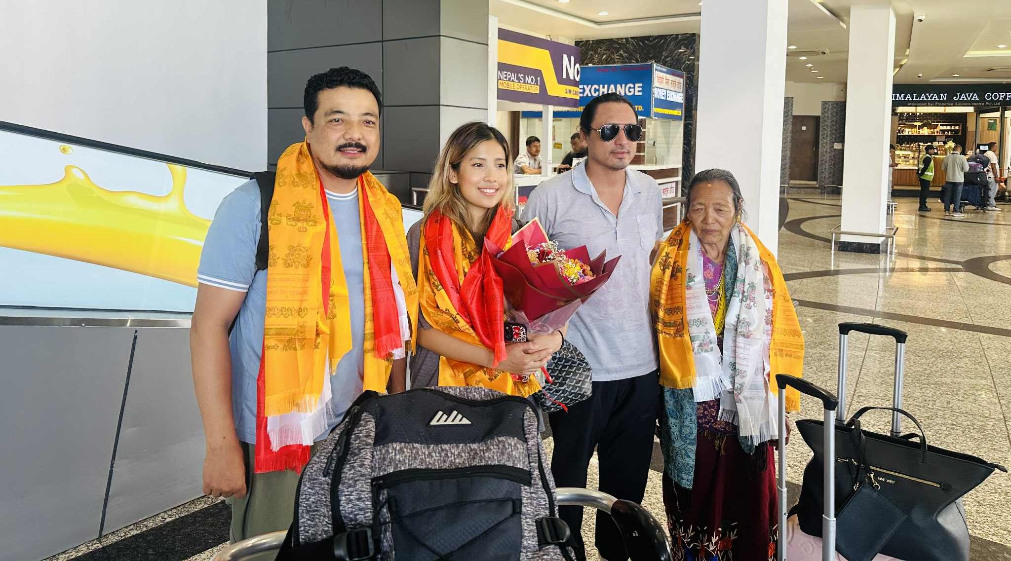 ‘यो मन त मेरो नेपाली हो’का लागि अमेरिकाबाट नेपाल आइपुगे निर्देशक र नायिका