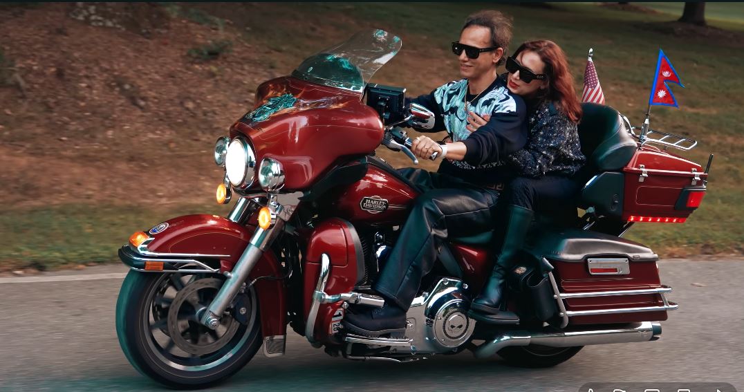 दुई नेपाली-अमेरिकी चिकित्सकको सांगीतिक प्रेम कथा,  सार्वजनिक गरे ‘सधैं साथमा तिम्रो’