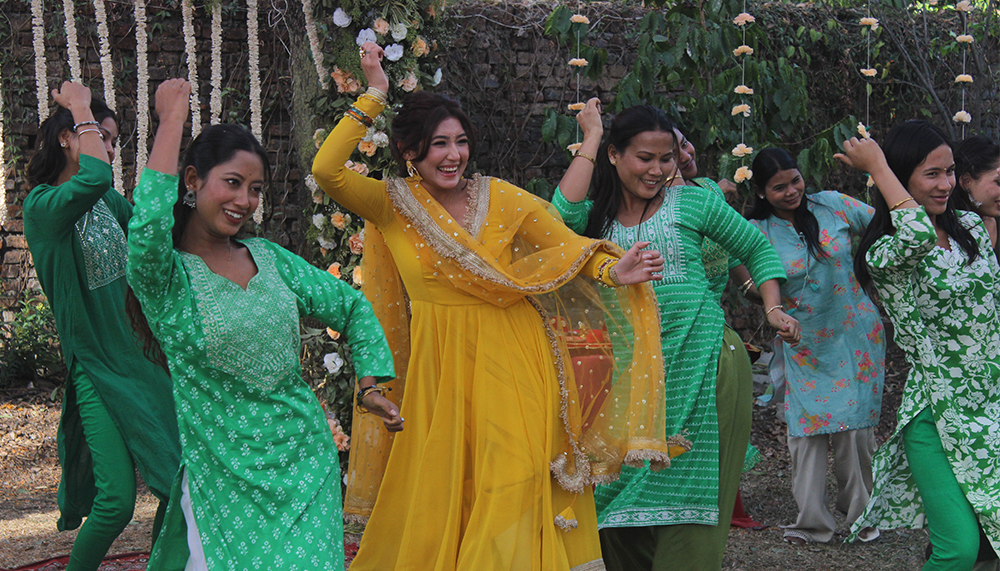 ‘एक मुठ्ठी बादल’ को पहिलो गीत सार्वजनिक