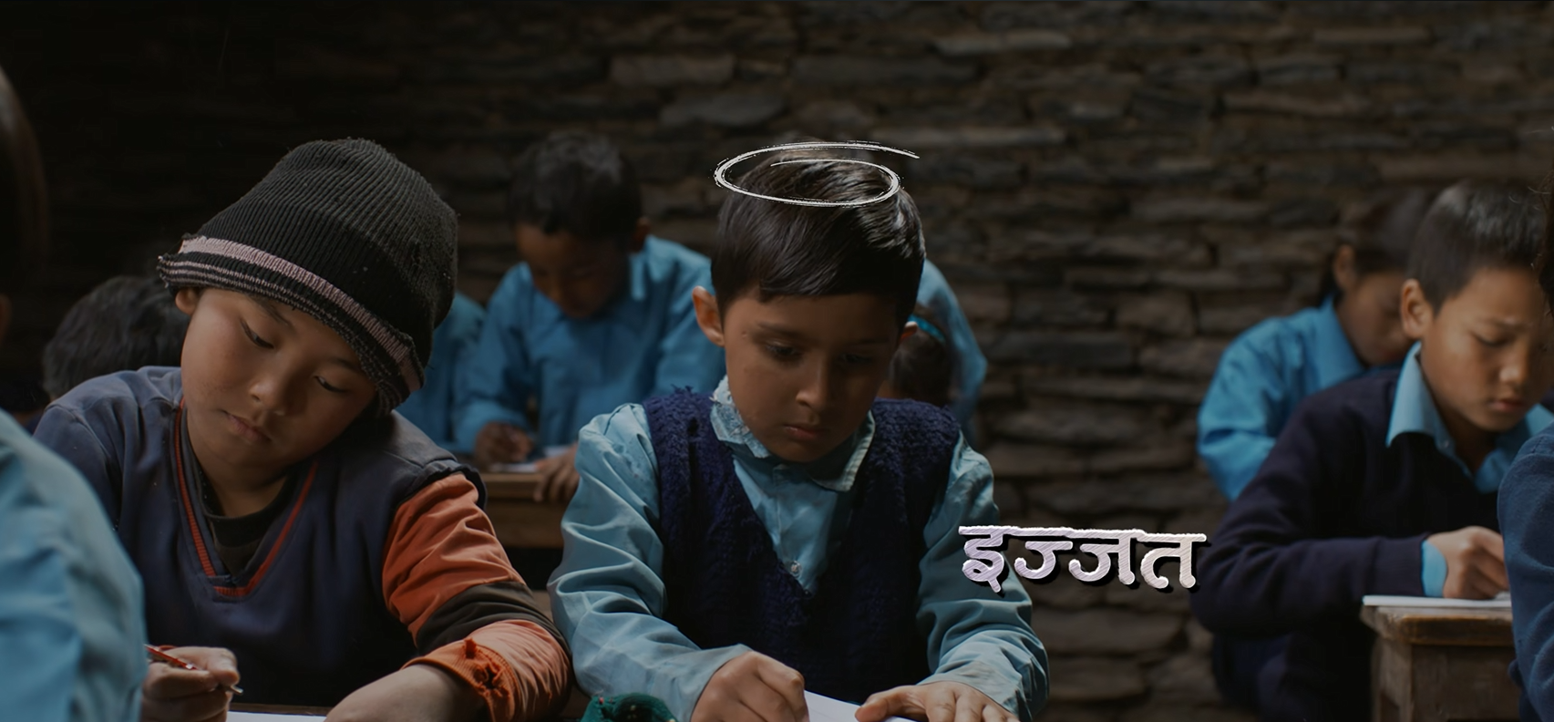 घोकन्ते शैक्षिक प्रणालीलाई व्यंग्य गर्दै ‘रोल नं १’को गीत सार्वजनिक