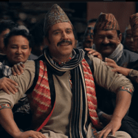‘रोल नं १’को गीत ‘म्याग्दी रुमाले’मा विनोद र जुनाको सवालजवाफ