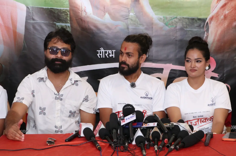 मुकुन भन्छन्– ‘लज्जावती’ नेपालीपन बोकेको प्रेम कथा भएकोले जोडिएँ